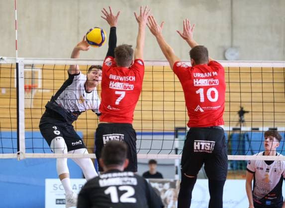 BAU 06 10 2024 Ludwigsburg Volleyball Barock Volleys MTV Ludwigsburg vs Ceratonia Volleys Eltmann, Richard Peemüller LB, left