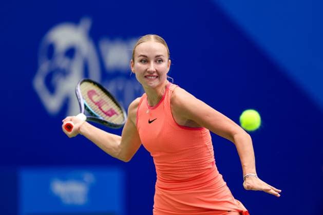WUHAN, CHINA - OCTOBER 07: Anastasia Potapova of Russia competes in the Women s Singles Round of 64 match against Katie Volynets of United States on day three of 2024 Wuhan Open at Optics Valley International Tennis Center on October 7, 2024 in Wuhan, Hubei Province of China.  Copyright: xVCGx 111522341334