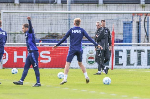 07 10 2024, Football, Season 2024 2025, 2 Bundesliga, Training FC Schalke 04, Head Coach Kees van Wonderen FC Schalke 04 Gelsenkirchen NRW Germany xRHR FOTOx Copyright: RHR-FOTOx RHR-FOTO
