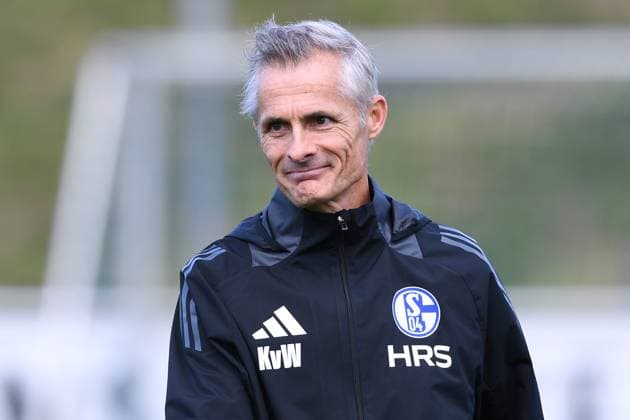 Soccer 2 Bundesliga training FC Schalke 04 on 07 10 2024 at the training ground at the Veltins Arena in Gelsenkirchen Kees van Wonderen Coach Head Coach Schalke xRx