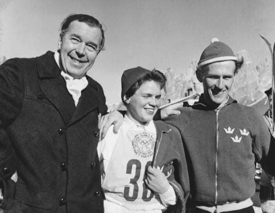 ITALY CORTINA 1956-01. Orig. caption... WINTER OLYMPICS IN CORTINA. Prince Bertil shone like a sun of joy when he applauded the two big Swedish skiing surprises in Cortina. Sonja Edström and Sixten Jernberg. Orig. caption... SWEDISH PRESIDENT PRINCE BERTIL together with the two medalists Sonja Edström and Sixten Jernberg. Note Winter Olympics 1956 in Cortina Trio persons: SONJA EDSTRÖM;SIXTEN JERNBERG;BERTIL, PRINCE OF SWEDEN sites: SWEDEN*;ITALY;CORTINA CORTINA ITALY OS sp_sw x5600x *** ITALY CORTINA 1956 01 Orig caption WINTER OLYMPICS IN CORTINA Prince Bertil shone like a sun of joy when he applauded the two big Swedish skiing surprises in Cortina Sonja Edström and Sixten Jernberg Orig caption SWEDISH PRESIDENT PRINCE BERTIL together with the two medalists Sonja Edström and Sixten Jernberg Note Winter Olympics 1956 in Cortina Trio persons SONJA EDSTRÖM SIXTEN JERNBERG BERTIL, PRINCE OF SWEDEN sites SWEDEN ITALY CORTINA CORTINA ITALY OS sp sw x5600x  Copyright: xx WINTER OLYMPICS 1956 IN CORTINA