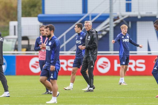 07 10 2024, Football, Season 2024 2025, 2 Bundesliga, Training FC Schalke 04, Head Coach Kees van Wonderen FC Schalke 04 Gelsenkirchen NRW Germany xRHR FOTOx Copyright: RHR-FOTOx RHR-FOTO