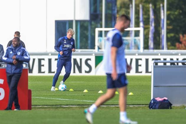 07 10 2024, Football, Season 2024 2025, 2 Bundesliga, Training FC Schalke 04, Peter Remmert FC Schalke 04 Gelsenkirchen NRW Germany xRHR FOTOx Copyright: RHR-FOTOx RHR-FOTO