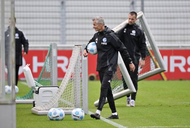 Coach Kees van Wonderen FC Schalke 04 07 10 2024, Football season 2024 2025, 2 Bundesliga, Training FC Schalke 04 Gelsenkirchen Training ground North Rhine-Westphalia Germany Team2