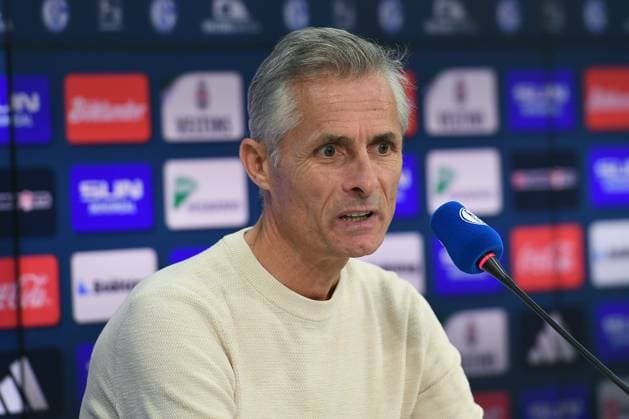 Presentation of Kees van Wonderen at FC Schalke 04 on 07 10 2024 in the Veltins Arena in Gelsenkirchen Kees van Wonderen Coach Head Coach Schalke xRx