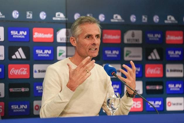 Football season 2024 2025, 2 Bundesliga, FC Schalke 04, Presentation of new head coach Kees van Wonderen Schalke 04 at his first press conference in the Veltins Arena Gelsenkirchen Gelsenkirchen Training ground Schalke 04 NRW Germany Copyright: xJOERANxSTEINSIEKx