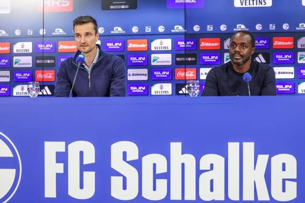 07 10 2024, Football, Season 2024 2025, 2 Bundesliga, Presentation of head coach Kees van Wonderen FC Schalke 04 , f l Matthias Tillmann FC Schalke 04 , Squad planner Ben Manga FC Schalke 04 Gelsenkirchen NRW Germany xRHR FOTOx Copyright: RHR-FOTOx RHR-FOTO