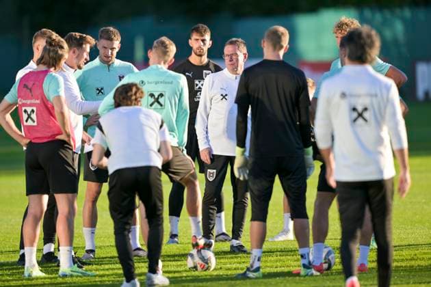 Sport Bilder des Tages SOCCER - OEFB, training WINDISCHGARSTEN,AUSTRIA,07.OCT.24 - SOCCER - OEFB, Oesterreichischer Fussball-Bund, training. Image shows head coach Ralf Rangnick (AUT).  GEPAxpictures xChristianxMoser