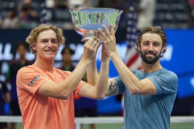 L R Winners Jordan Thompson, Max Purcell with trophy, trophy, mens doubles, men s doubles, final, final award ceremony, presentation Copyright: xJuergenxHasenkopfx