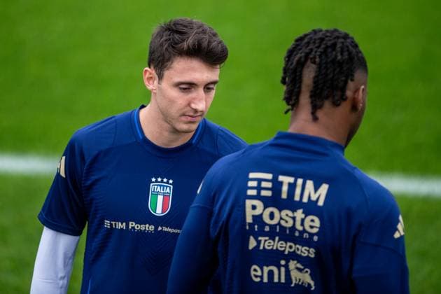 Italy Training Session Andrea Cambiaso of Juventus attends the Italy training camp session in Coverciano, Florence, on October 7, 2024. Coverciano, Florence Italy  Copyright: xGiacomoxCosuax originalFilename:cosua-notitle231008_npmYs.jpg