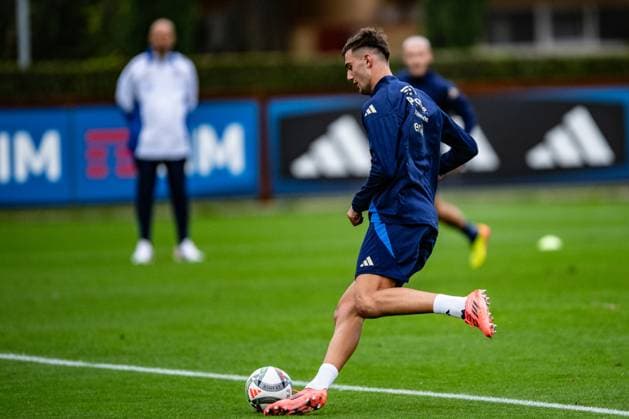 Italy Training Session Lorenzo Lucca of Udinese attends the Italy training camp session in Coverciano, Florence, on October 7, 2024. Coverciano, Florence Italy  Copyright: xGiacomoxCosuax originalFilename:cosua-notitle231008_npxes.jpg