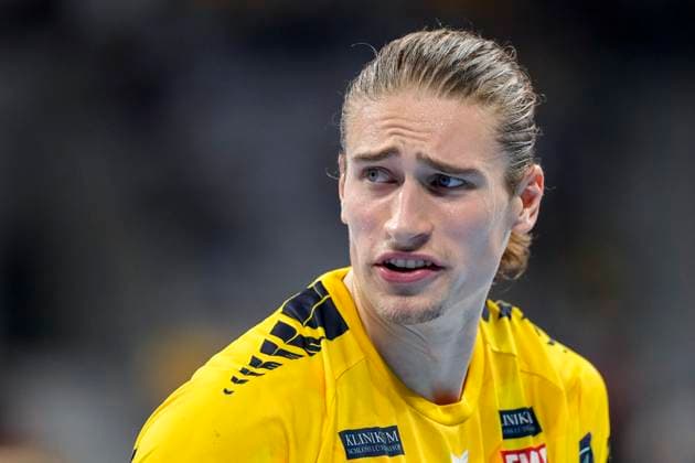 Juri Knorr RNL, 10 , single picture, single photo, action, action, portrait, portrait, action, action, game scene, 07 10 2024, Mannheim Germany , Handball, Bundesliga, Rhein Neckar Löwen Handball Sport Verein Hamburg xozx