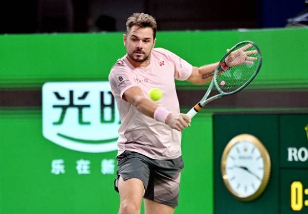 SHANGHAI, CHINA - OCTOBER 07: Stanislas Wawrinka of Switzerland hits a return in the Men s Singles Round of 64 match against Flavio Cobolli of Italy on Day 8 of 2024 Shanghai Rolex Masters at Qi Zhong Tennis Centre on October 7, 2024 in Shanghai, China.  Copyright: xZhangxHaohaox 111522432410