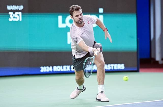 SHANGHAI, CHINA - OCTOBER 07: Stanislas Wawrinka of Switzerland hits a return in the Men s Singles Round of 64 match against Flavio Cobolli of Italy on Day 8 of 2024 Shanghai Rolex Masters at Qi Zhong Tennis Centre on October 7, 2024 in Shanghai, China.  Copyright: xZhangxHaohaox 111522432394