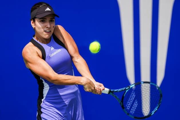 WUHAN, CHINA - OCTOBER 08: Camila Osorio of Colombia competes in the Women s Singles Round of 64 match against Jaqueline Cristian of Romania on day four of 2024 Wuhan Open at Optics Valley International Tennis Center on October 8, 2024 in Wuhan, Hubei Province of China.  Copyright: xVCGx 111522563088