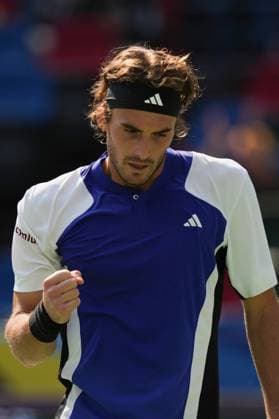 (241008) -- SHANGHAI, Oct. 8, 2024 -- Stefanos Tsitsipas reacts during the men s singles round of 32 match between Stefanos Tsitsipas of Greece and Alexandre Muller of France at the ATP, Tennis Herren World Tour Shanghai Masters tennis tournament in Shanghai, east China, Oct. 8, 2024. ) (SP)CHINA-SHANGHAI-TENNIS-ATP TOUR-SHANGHAI MASTERS(CN) XuxYanan 