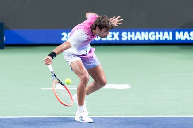 SHANGHAI, CHINA - OCTOBER 08: Flavio Cobolli of Italy competes in the Men s Singles Round of 32 match against Novak Djokovic of Serbia on Day 9 of 2024 Shanghai Rolex Masters at Qi Zhong Tennis Centre on October 8, 2024 in Shanghai, China.  Copyright: xVCGx 111522613177