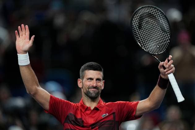 (241008) -- SHANGHAI, Oct. 8, 2024 -- Novak Djokovic greets the spectators after the men s singles round of 32 match between Novak Djokovic of Serbia and Flavio Cobolli of Italy at the ATP, Tennis Herren World Tour Shanghai Masters tennis tournament in Shanghai, east China, Oct. 8, 2024. ) (SP)CHINA-SHANGHAI-TENNIS-ATP TOUR-SHANGHAI MASTERS(CN) XuxYanan 