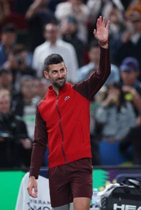 (241008) -- SHANGHAI, Oct. 8, 2024 -- Novak Djokovic reacts after the men s singles round of 32 match between Novak Djokovic of Serbia and Flavio Cobolli of Italy at the ATP, Tennis Herren World Tour Shanghai Masters tennis tournament in Shanghai, east China, Oct. 8, 2024. ) (SP)CHINA-SHANGHAI-TENNIS-ATP TOUR-SHANGHAI MASTERS(CN) BaixXuefei 