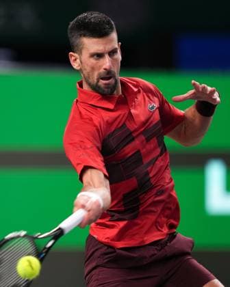 (241008) -- SHANGHAI, Oct. 8, 2024 -- Novak Djokovic hits a return during the men s singles round of 32 match between Novak Djokovic of Serbia and Flavio Cobolli of Italy at the ATP, Tennis Herren World Tour Shanghai Masters tennis tournament in Shanghai, east China, Oct. 8, 2024. ) (SP)CHINA-SHANGHAI-TENNIS-ATP TOUR-SHANGHAI MASTERS(CN) XuxYanan 
