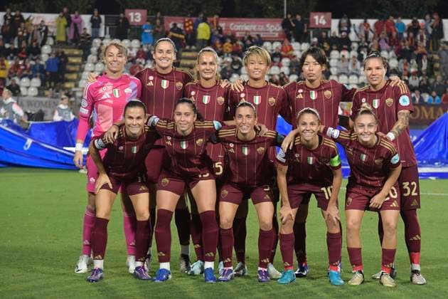 AS Roma team during the UEFA Women™s Champions League 2024 2025 Group A between AS Roma vs Wolfsburg at the Tre Fontane stadium Rome on 08 October 2024. - Soccer.  Copyright: xFabrizioxCorradetti LaPressex