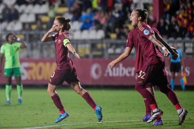 AS Roma s Manuela Giugliano celebrates after scoring the goal 1-0 during the UEFA Women& x2019;s Champions League 2024 2025 Group A between AS Roma vs Wolfsburg at the Tre Fontane stadium Rome on 08 October 2024. - Soccer.  Copyright: xFabrizioxCorradetti LaPressex