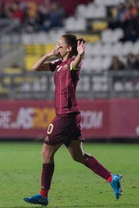 AS Roma s Manuela Giugliano celebrates after scoring the goal 1-0 during the UEFA Women& x2019;s Champions League 2024 2025 Group A between AS Roma vs Wolfsburg at the Tre Fontane stadium Rome on 08 October 2024. - Soccer.  Copyright: xFabrizioxCorradetti LaPressex