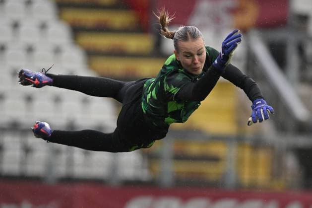Merle Frohms of VfL Wolfsburg Womenduring the Women Champion League Rome vs Wolfsburg 08 October 2024 at the Tre Fontane Stadium in Rome  Copyright: xMassimilianoxCervera IPAxSportx x xx IPA_50438373 IPA_Agency_IPA50438373
