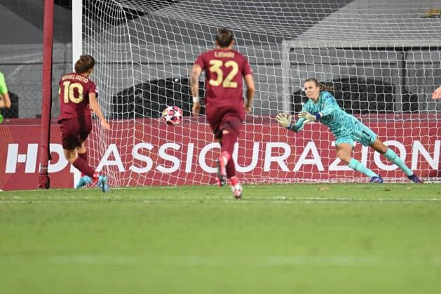 Manuela Giugliano of A.S. Roma Women scored during the Women Champion League Rome vs Wolfsburg 08 October 2024 at the Tre Fontane Stadium in Rome  Copyright: xMassimilianoxCervera IPAxSportx x xx IPA_50438406 IPA_Agency_IPA50438406