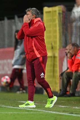 Alessandro Spugna of A.S. Roma Women during the Women Champion League Rome vs Wolfsburg 08 October 2024 at the Tre Fontane Stadium in Rome  Copyright: xMassimilianoxCervera IPAxSportx x xx IPA_50438423 IPA_Agency_IPA50438423