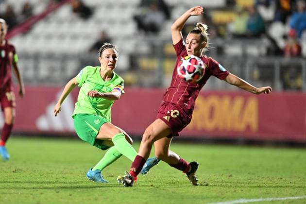 Foto IPP Roberto Ramaccia Roma 8 10 2024 Uefa Champions League Women 2024 2025 Roma vs Wolfsburg Nella foto Svenja Huth, Giada Greggi Italy Photo Press - World Copyright Roma italy  Copyright: xR4924_italyphotopressx