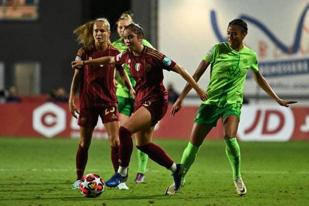 CALCIO - Champions League Women - Roma Women vs Wolfsburg Giulia Dragoni of A.S. Roma Femminile in action during Group A - Day 1 - UEFA Women s Champions League 2023 24 between A.S. Roma and VfL Wolfsburg at the Tre Fontane Stadium on October 8, 2024 in Rome, Italy. Rome Italy  Copyright: xIPAxSport ABACAx