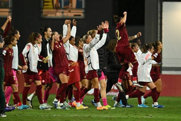 A.S. Roma Femminile during Group A - Day 1 - UEFA Women s Champions League 2023 24 between A.S. Roma and VfL Wolfsburg at the Tre Fontane Stadium on October 8, 2024 in Rome, Italy.  Copyright: xDomenicoxCippitelli IPAxSportx x xx IPA_50439800 IPA_Agency_IPA50439800