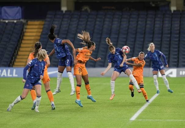 Sjoeke Nusken (6) of Chelsea scores early goal 1-0 Chelsea Women v Real Madrid Women, UEFA Women s Champions League, Group B, Second Leg, Football, Stamford Bridge , London, UK, 08 Oct 2024 EDITORIAL USE ONLY No use with unauthorised audio, video, data, fixture lists, club league logos or live services. Online in-match use limited to 120 images, no video emulation. No use in betting, games or single club league player publications. Copyright: xDavexShopland Shutterstockx 14767080e