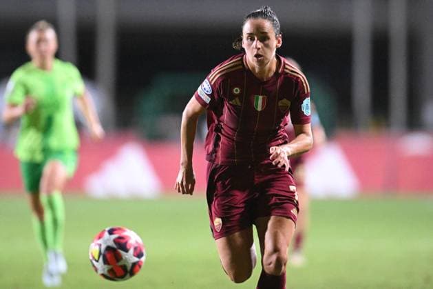 CALCIO - Champions League Women - Roma Women vs Wolfsburg Evelyne Viens of A.S. Roma Women during the Women Champion League Rome vs Wolfsburg 08 October 2024 at the Tre Fontane Stadium in Rome Rome Italy  Copyright: xIPAxSport ABACAx