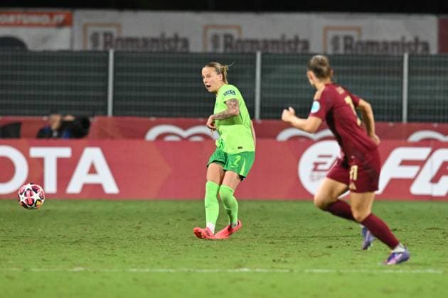 8th October 2024; Stadio Tre Fontane, Rome, Italy; UEFA Womens Champions League Football, Roma versus Wolsburg; Lynn Wilms of Wolfsburg passes forward  ActionPlus12701631 AllShotLive