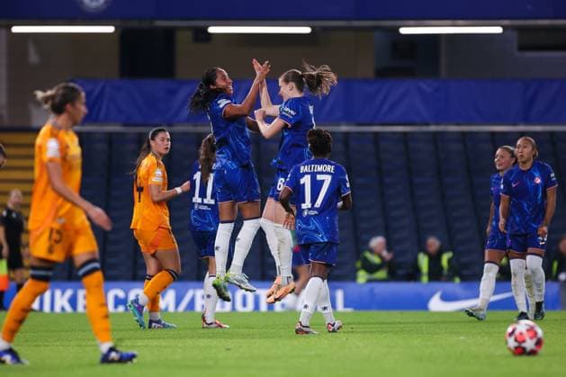 Chelsea Women v Real Madrid Women UEFA Womens Champions League Mayra Ramirez and Sjoeke Nüsken of Chelsea Women celebrates her teams third goal to make the score 3-1 during the UEFA Womens Champions League Group B match at Stamford Bridge, London UK Newspapers OUT Copyright: xChrisxMyattx FIL-20740-0025