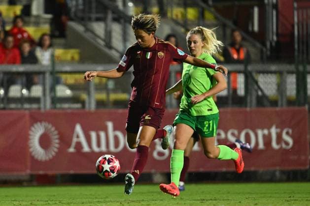 Moeka Minami of A.S. Roma Femminile and Rebecka Blomqvist of VfL Wolfsburg in action during Group A - Day 1 - UEFA Women s Champions League 2023 24 between A.S. Roma and VfL Wolfsburg at the Tre Fontane Stadium on October 8, 2024 in Rome, Italy.  Copyright: xDomenicoxCippitelli IPAxSportx x xx IPA_50442523 IPA_Agency_IPA50442523