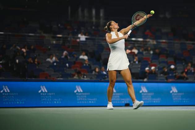 Tennis, WTA-Turnier in Wuhan WUHAN, CHINA - OCTOBER 08: Marta Kostyuk of Ukraine serves in the Women s Singles Round of 64 match against Elina Avanesyan of Armenia on day four of 2024 Wuhan Open at Optics Valley International Tennis Center on October 8, 2024 in Wuhan, Hubei Province of China.  Copyright: xVCGx 111522638645