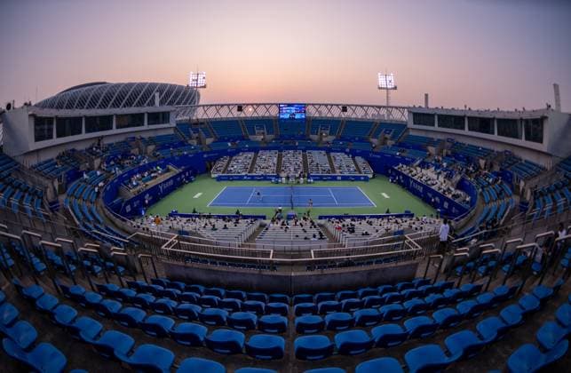 (241009) -- WUHAN, Oct. 9, 2024 -- Wang Xinyu of China and Lucia Bronzetti of Italy compete during the women s singles round of 32 match at the 2024 Wuhan Open tennis tournament in Wuhan, capital of central China s Hubei Province, Oct. 9, 2024. ) (SP)CHINA-WUHAN-TENNIS-WUHAN OPEN-WOMEN S SINGLES(CN) HuxJingwen 