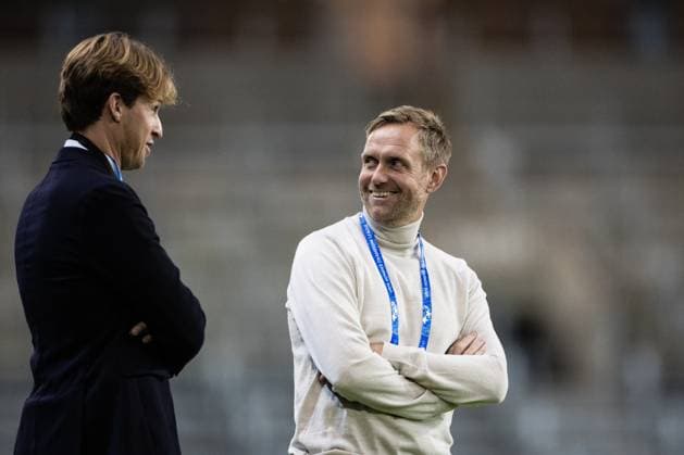 241009 Technical director Adrian von Heijne and coach Martin Sjögren of Hammarby ahead of the UEFA Women s Champions League football match between Hammarby and St Pölten on October 9, 2024 in Stockholm Photo Kenta Jönsson BILDBYRAN COP 210 KJ0195 fotboll football soccer fotball champions league hammarby st pölten dam bbeng  Copyright: KENTAxJÖNSSON BB241009KJ013