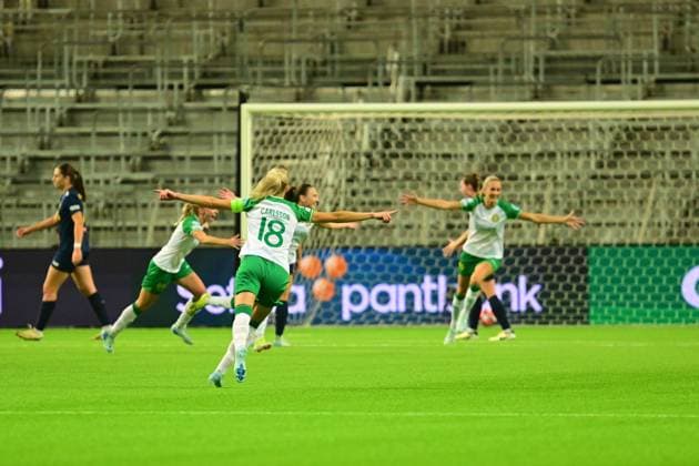 Stockholm Arena, Stockholm, Sweden, October 9th 2024: Hammarby IF FF celebrates goal in the UEFA Womens Champions League group D game on October 9th 2024 between Hammarby IF and St Polten at Stockholm Arena in Stockholm, Sweden (Peter Sonander SPP) Copyright: xPeterxSonander SPPx spp-en-PeSo-PSon-20241009-190239_PS_9814