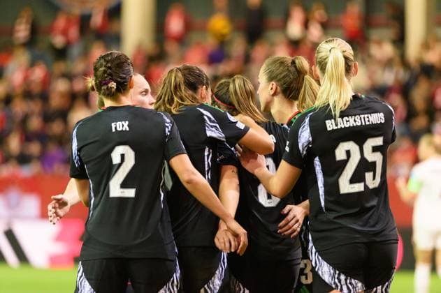 Players of Arsenal after the opening goal during the UEFA Womens Champions League group stage match between FC Bayern Munich and Arsenal at FC Bayern Campus in Munich, Germany. (Sven Beyrich SPP) Copyright: xSvenxBeyrich SPPx spp-en-SvBe-20241009-D4S_0721