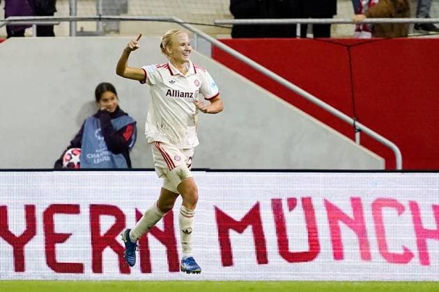 Munich, Germany, October 9th 2024: Pernille Harder (21 FC Bayern Munich) celebrates another goal and her Hat-Trick during the UEFA Womens Champions League Group stage football match between FC Bayern Munich and Arsenal FC at FC Bayern Campus in Munich, Germany. (Daniela Porcelli SPP) Copyright: xDanielaxPorcellix xSPPx spp-en-DaPoSp-20241009-_DP13813