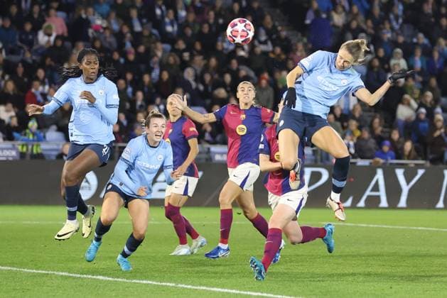 Vivianne Miedema of Manchester City misses a chance to score Manchester City Women v Barcelona Women, UEFA Women s Champions League, Group D, Second Leg, Football, Joie Stadium , Manchester, UK, 09 Oct 2024 EDITORIAL USE ONLY No use with unauthorised audio, video, data, fixture lists, club league logos or live services. Online in-match use limited to 120 images, no video emulation. No use in betting, games or single club league player publications. Copyright: xPaulxCurrie Shutterstockx 14767396y