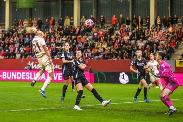Soccer, UEFA Womens Champions League, 20241009, FC Bayern Munich Arsenal WFC In the picture Pernille HARDER FC Bayern Munich Women, 21 Header Goal 4 2 Munich FC Bayern Campus Bayern Germany Copyright: Passion2Press MarkusxFischerx