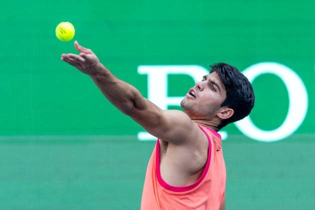 SHANGHAI, CHINA - OCTOBER 09: Carlos Alcaraz of Spain competes in the Men s Singles Round of 16 match against Gael Monfils of France on Day 10 of 2024 Shanghai Rolex Masters at Qi Zhong Tennis Centre on October 9, 2024 in Shanghai, China.  Copyright: xVCGx 111522739618