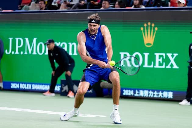 SHANGHAI, CHINA - OCTOBER 09: Alexander Zverev of Germany competes in the Men s Singles Round of 16 match against David Goffin of Belgium on Day 10 of 2024 Shanghai Rolex Masters at Qi Zhong Tennis Centre on October 9, 2024 in Shanghai, China.  Copyright: xVCGx 111522812982