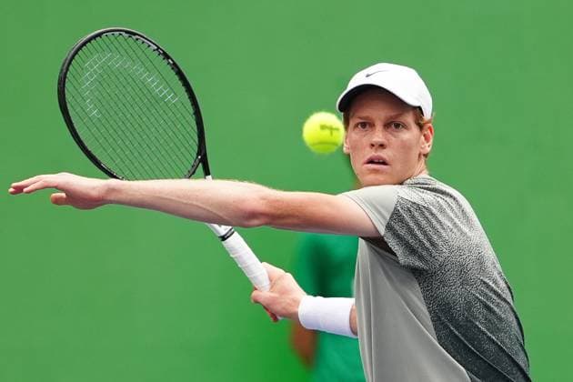 (241010) -- SHANGHAI, Oct. 10, 2024 -- Jannik Sinner hits a return during the men s singles quarterfinal match between Jannik Sinner of Italy and Daniil Medvedev of Russia at the ATP, Tennis Herren World Tour Shanghai Masters tennis tournament in Shanghai, east China, Oct. 10, 2024. ) (SP)CHINA-SHANGHAI-TENNIS-ATP TOUR-SHANGHAI MASTERS(CN) XuxYanan 