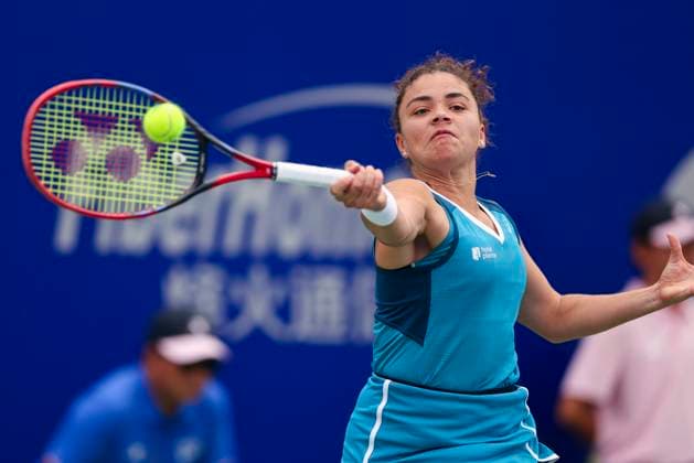 WUHAN, CHINA - OCTOBER 10: Jasmine Paolini of Italy competes in the Women s Singles Round of 16 match against Erika Andreeva of Russia on day five of 2024 Wuhan Open at Optics Valley International Tennis Center on October 10, 2024 in Wuhan, Hubei Province of China.  Copyright: xVCGx 111522981501